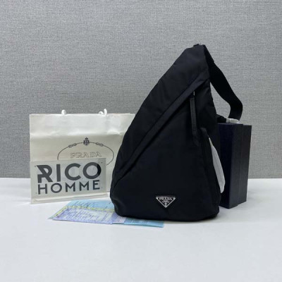 프RA다 리나일론 및 사피아노 가죽 백팩