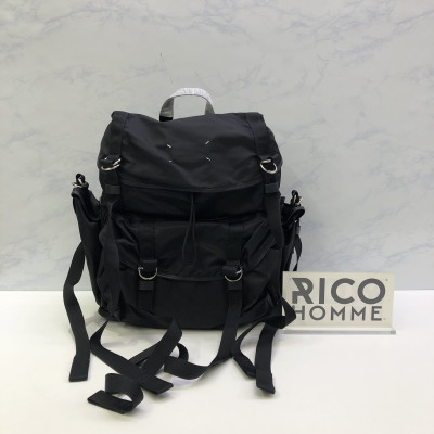 마르지L라 하이테크 백팩