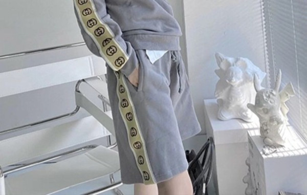 남녀공용 9찌 스트라이프 디테일 하프 그레이 팬츠 (PREMIUM)