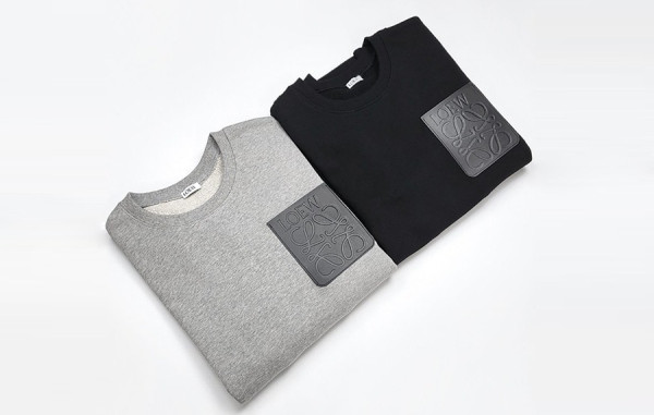 로E베 블랙 레더포켓 맨투맨 티셔츠 (2color)