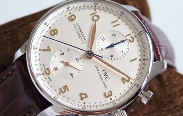 IW* 포르투기저 크로노그래프 흰판&골드핸즈 레더스트랩 41mm 1:1 최상급 (싱크 98.6%)