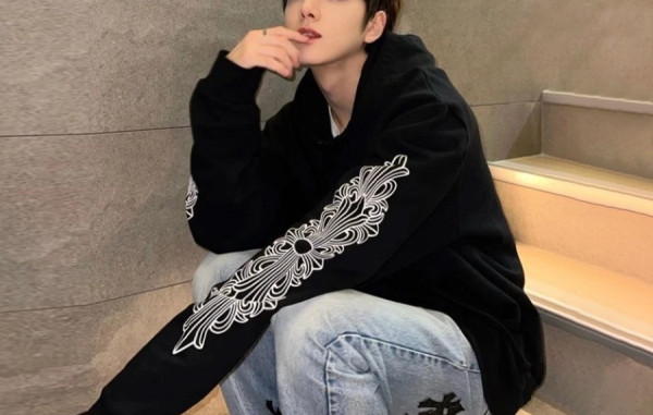 남녀공용 크롬HA츠 홀스슈 플로랄 후드집업 (HIGH QUALITY)